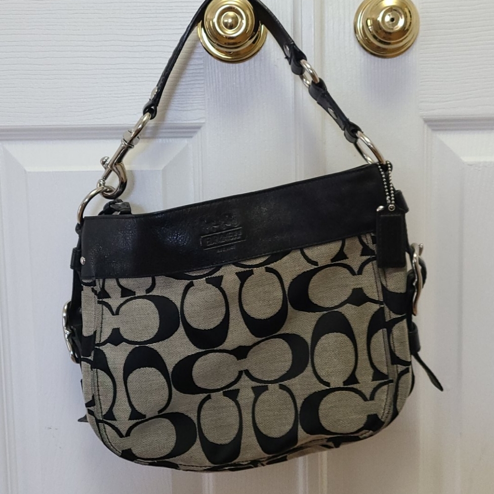 Black/white Coach shoulder bag